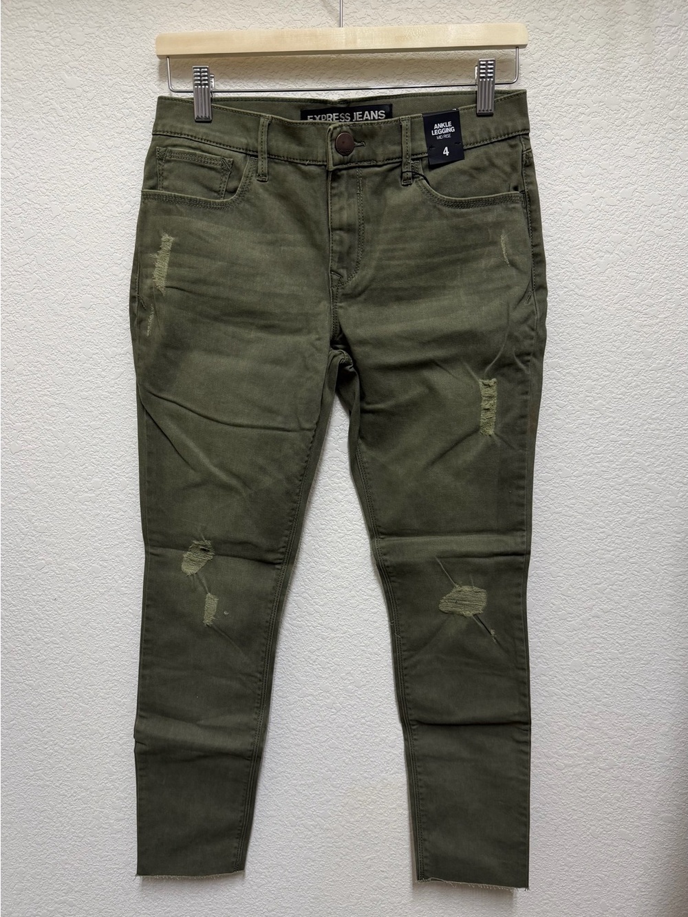 EXPRESS Olive Distressed Ankle Legging Mid Rise Jeans Size 4 NWT